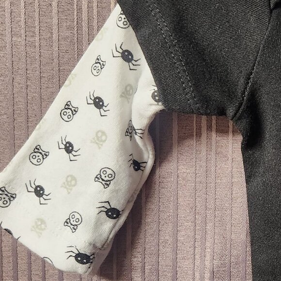 Fall Baby 0-3 Months Long Sleeve "My first Halloween" Bodysuit - Picture 2 of 4